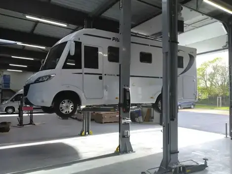camping-car knaus Landerneau-5