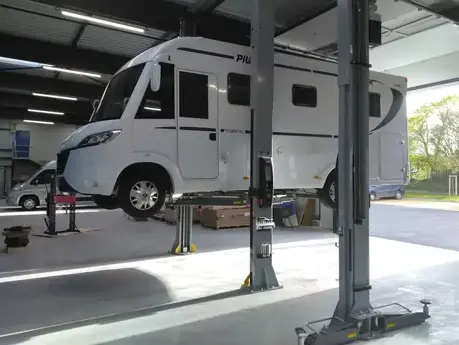 camping-car knaus Landivisiau-5