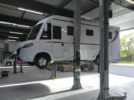 camping-car knaus à Quimper - image 3