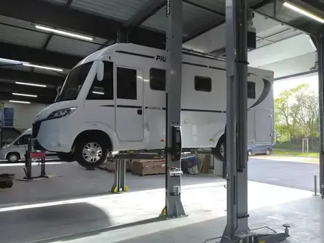 camping-car occasion à Concarneau - image 3