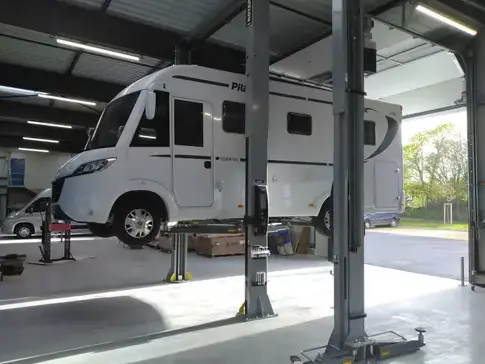 camping-car occasion à Landerneau - image 3