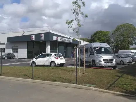camping-car occasion à Lesneven - image 3