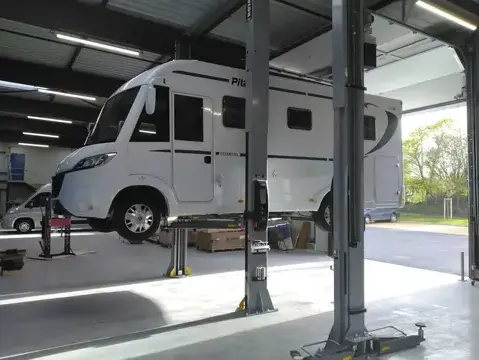camping-car weinsberg à Lesneven - image 3